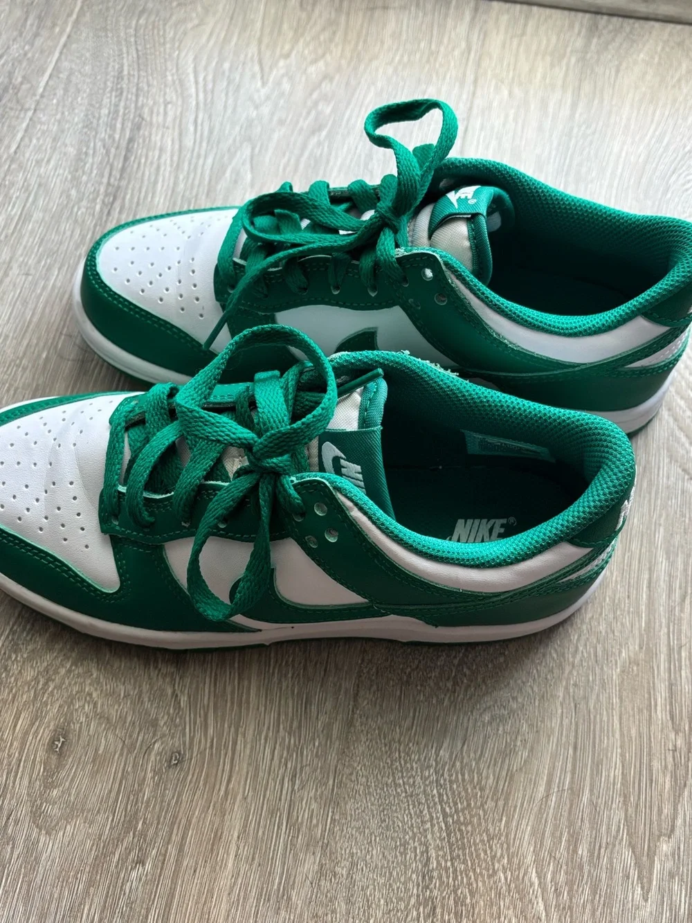 Nike White and Green Low-Top Dunks
